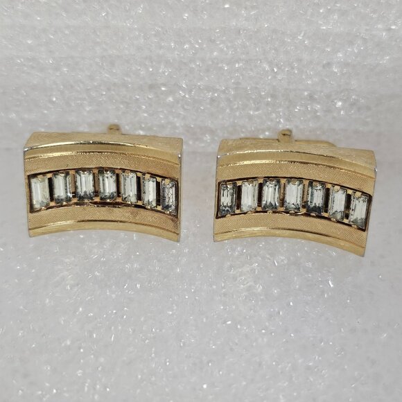 Vintage Swank Cufflinks Baguette Clear Rhinestone Gold Tone Rectangle Curved MCM - Picture 1 of 11